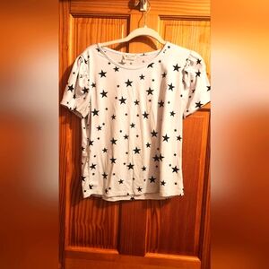 Love Wins Womens shirt size L EUC